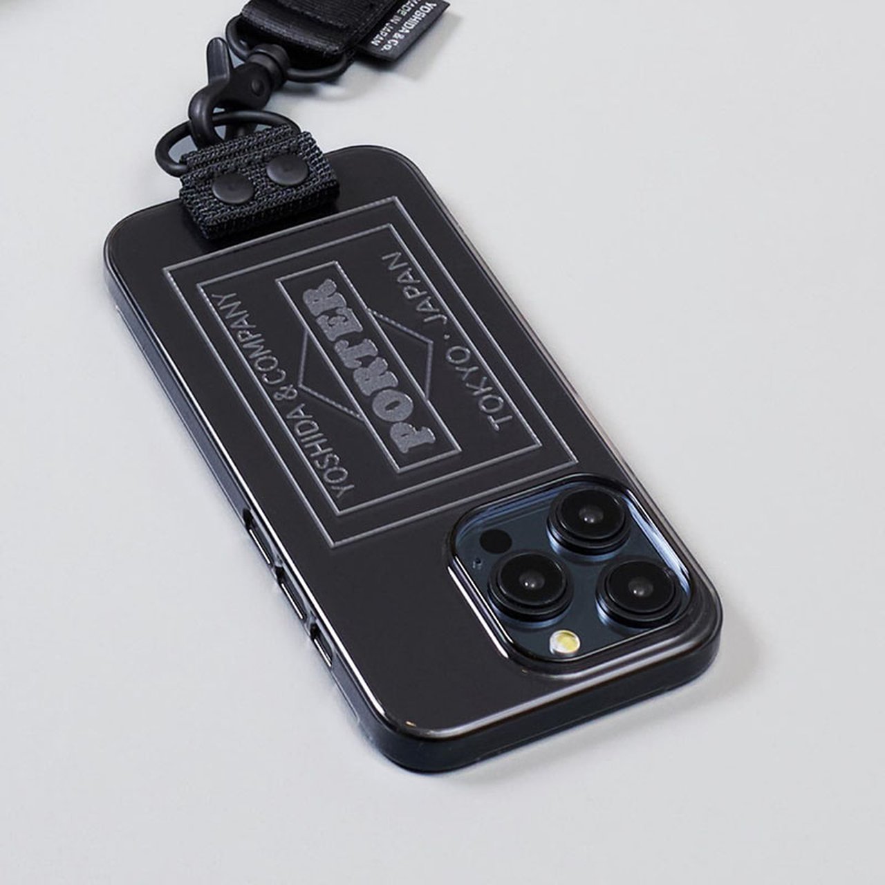 大人のiPhoneケース】吉田カバン「ポーター」新作のスマホショルダーは