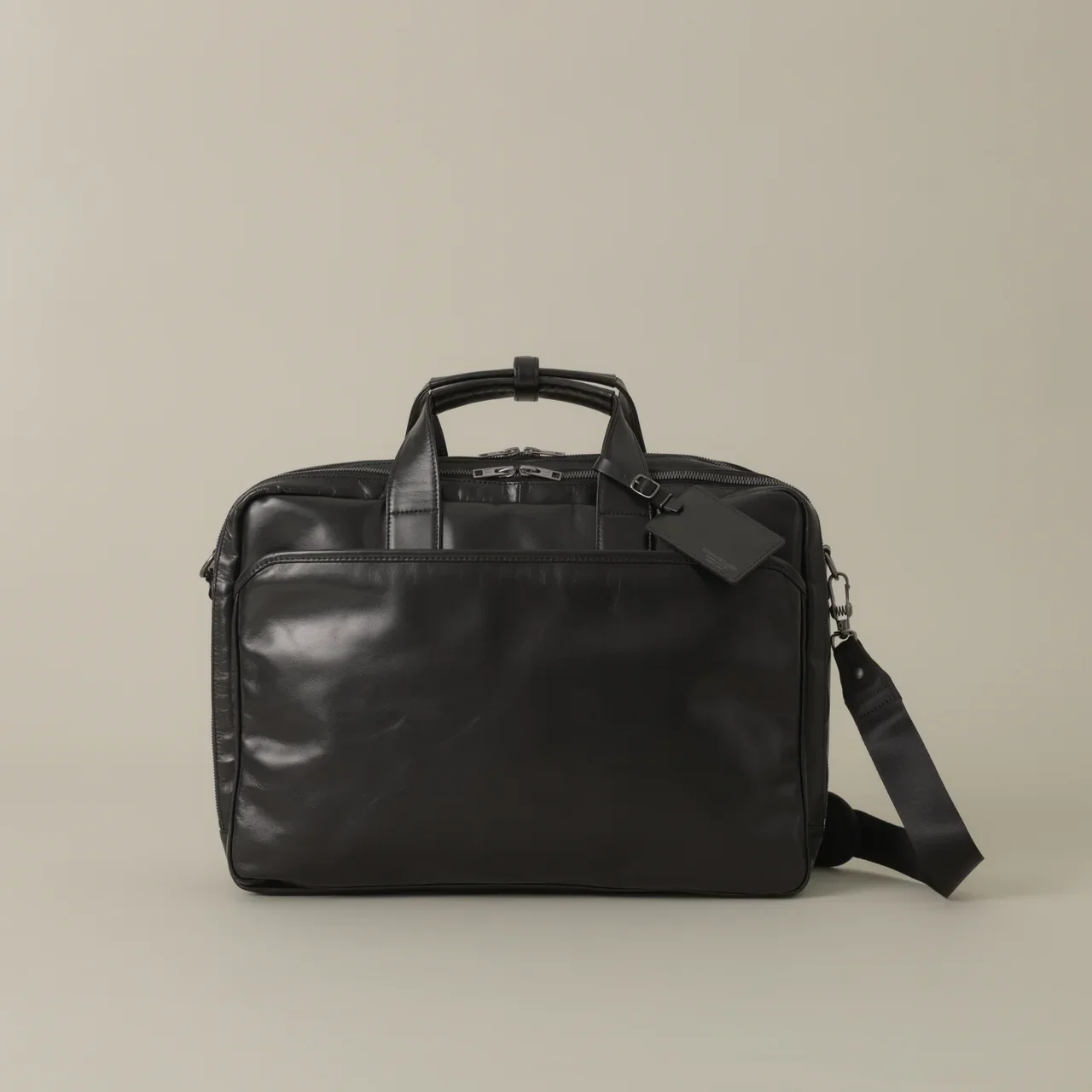 大人の吉田カバン ビジネス編】注目は14インチのPCも入るドキュメント