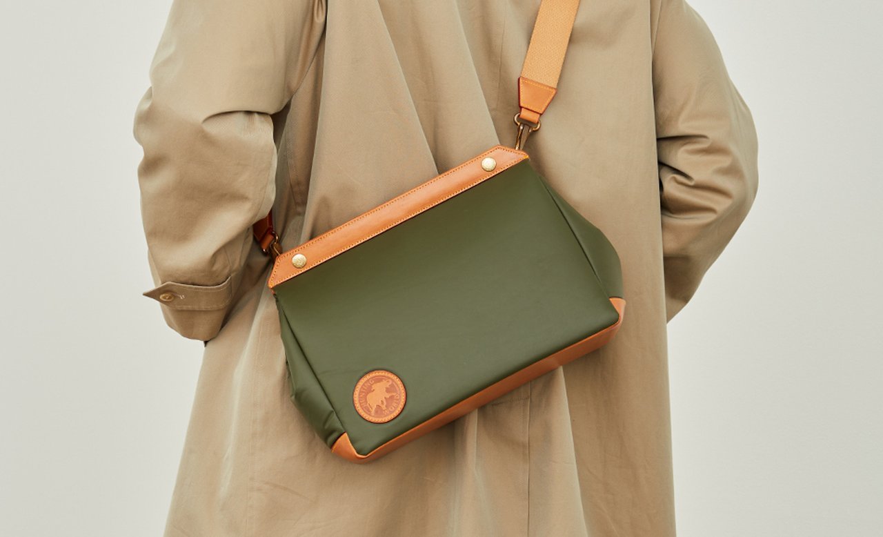 差がつく大人のショルダーバッグ】完売必至のハンティングワールド