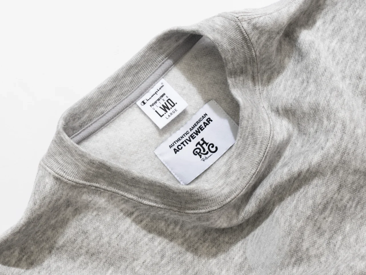 差がつく大人の「チャンピオン」スウェット】スターバックス×ビームス