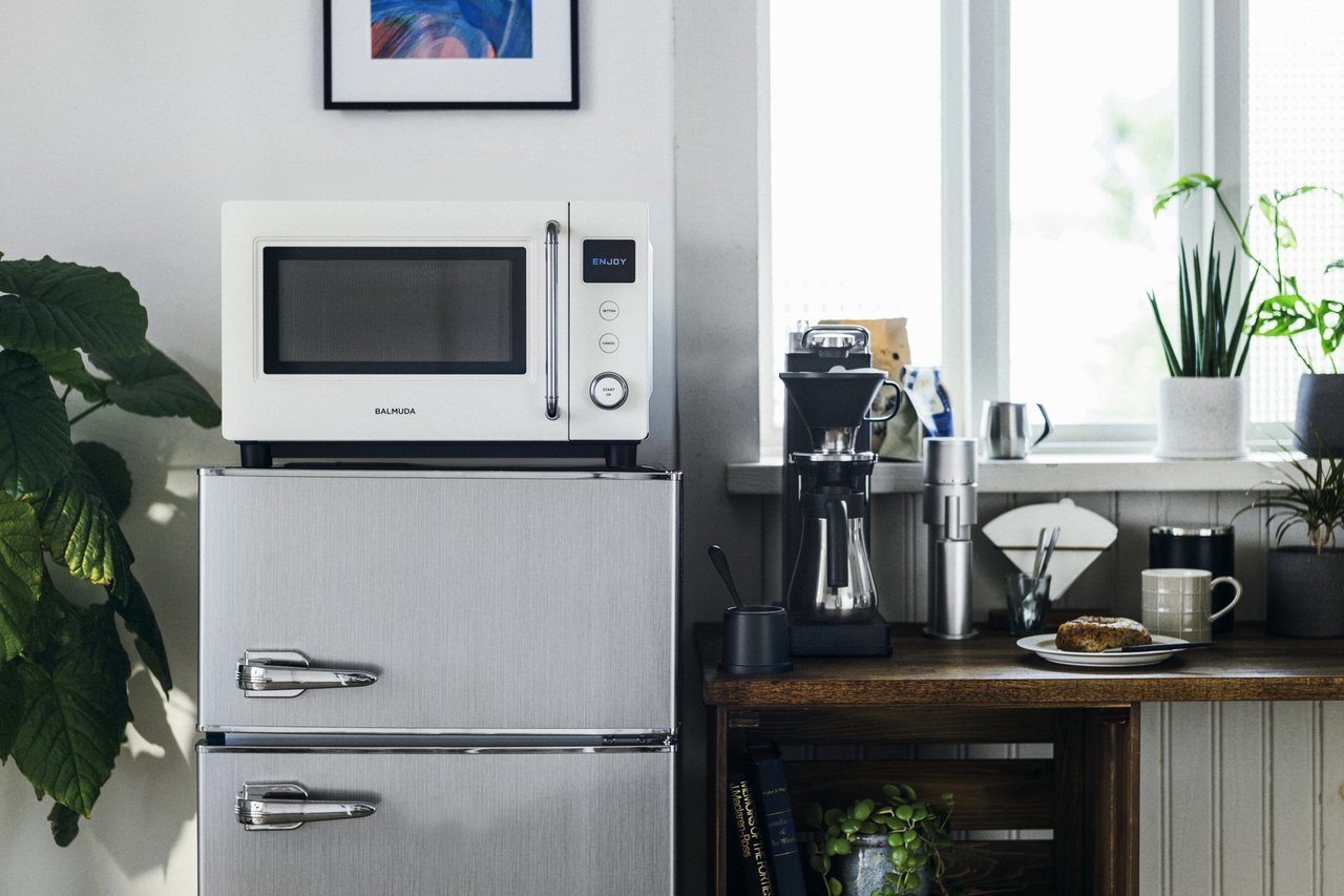 おしゃれな大人のキッチン家電】バルミューダから単機能レンジが登場
