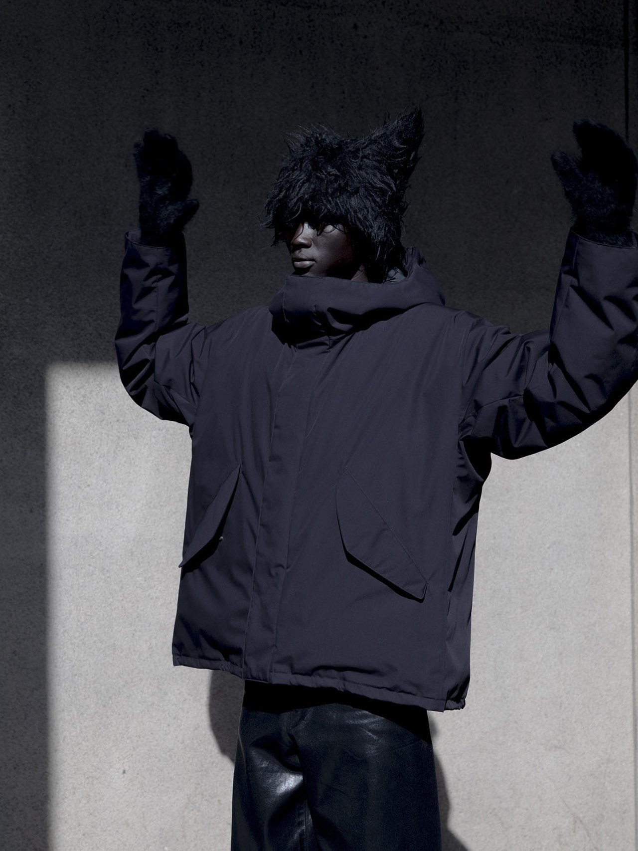 差がつく大人のダウン】南極観測隊の装備も手がけるザンターとコラボ