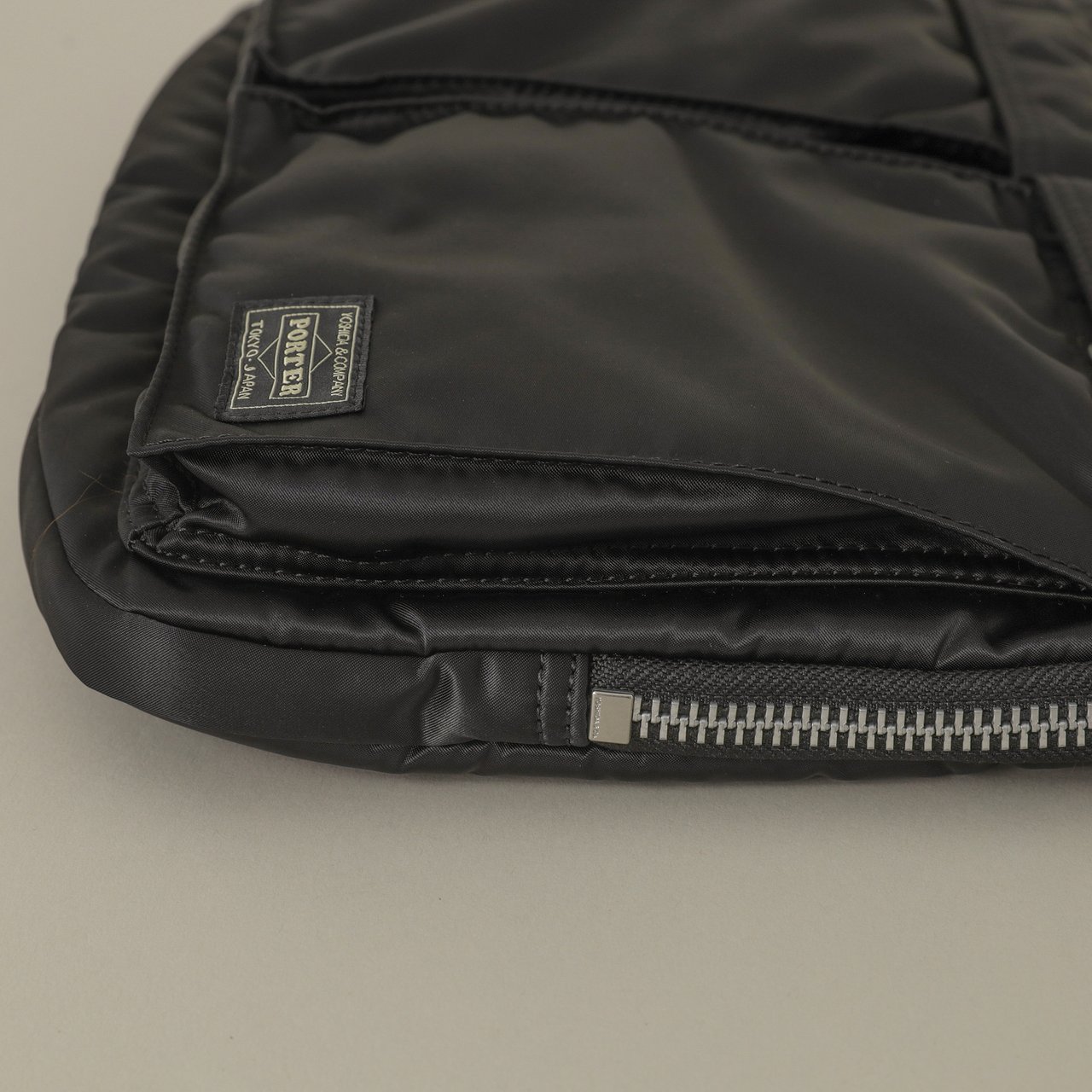 ポーター】大人の吉田カバンBEST30｜タンカーの隠れ逸品。PC収納に