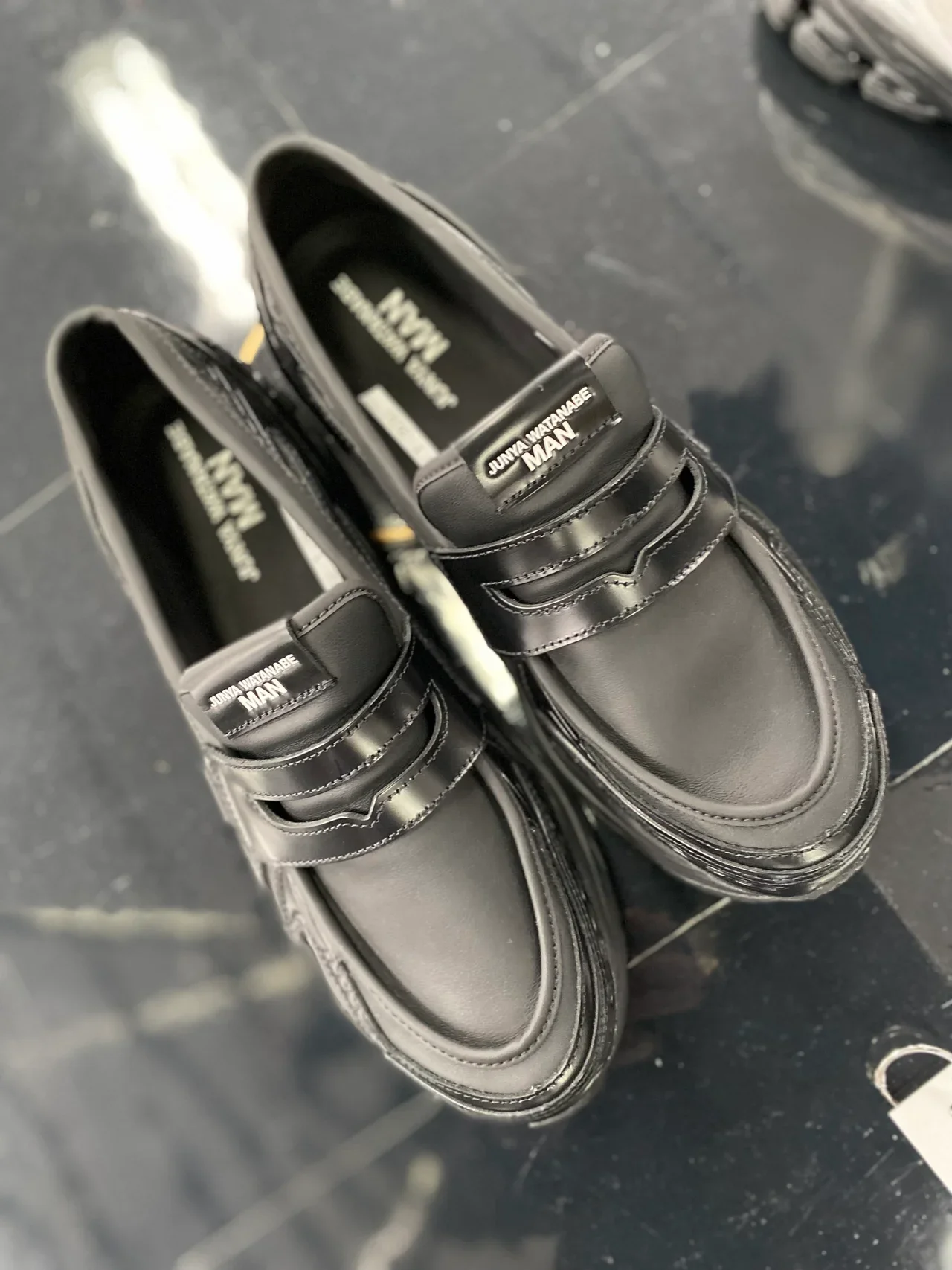 1位は『【コム デ ギャルソン】速報！ ニューバランスのローファーに