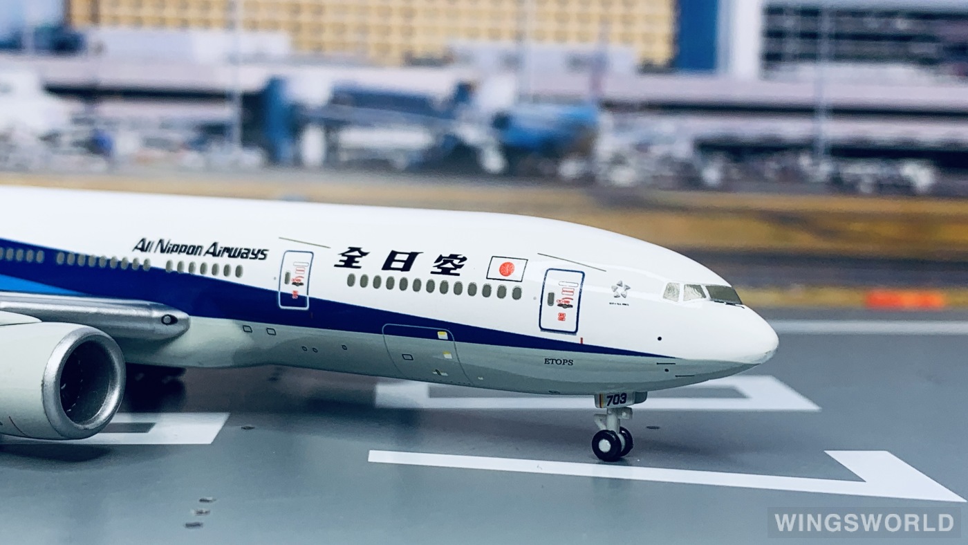 Hogan 1:400 Boeing 777-200 ANA 全日空NH40023 JA703A 的照片作者