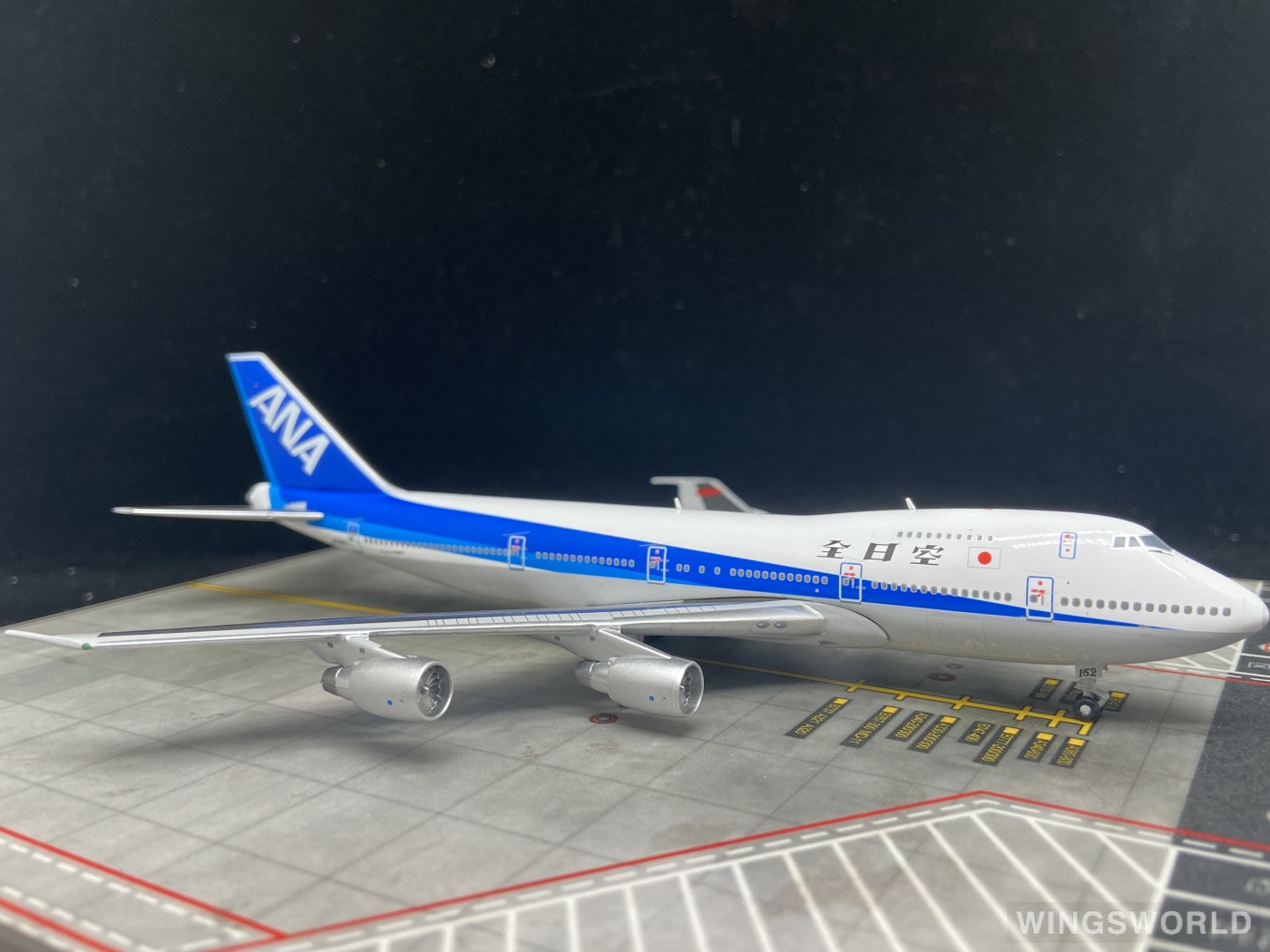 Big Bird 1:400 Boeing 747-100 ANA 全日空BB4-741-003 JA8152 的照片