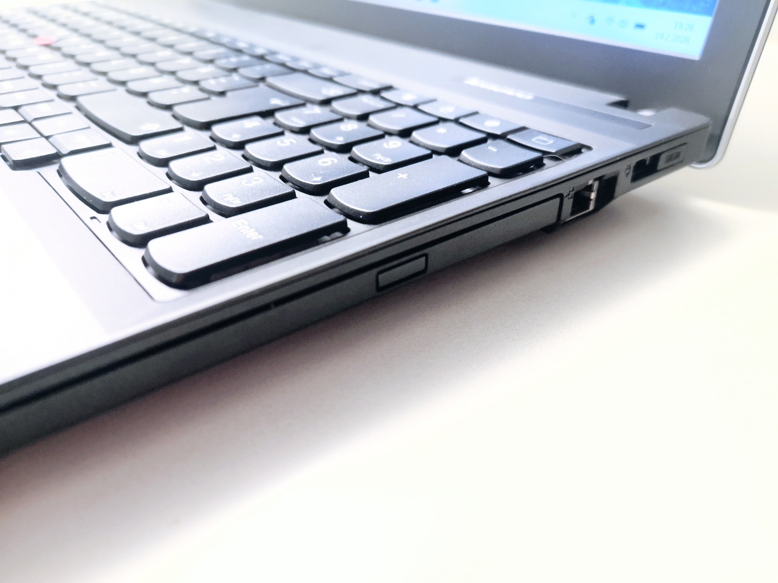 Lenovo ThinkPad E540 Windows 11 kannettava tietokone 15,6