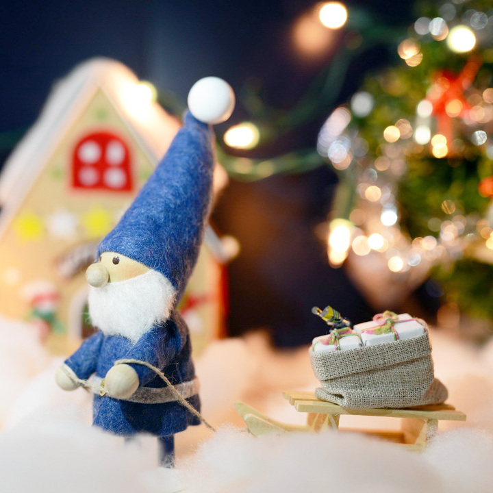 ノルディカニッセ そりを引いた青い服のサンタ (ノルディカニッセ ソリ