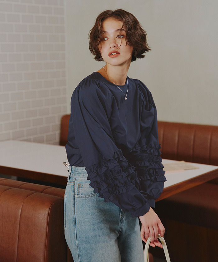 袖フリルデザインギャザーブラウス | titivate