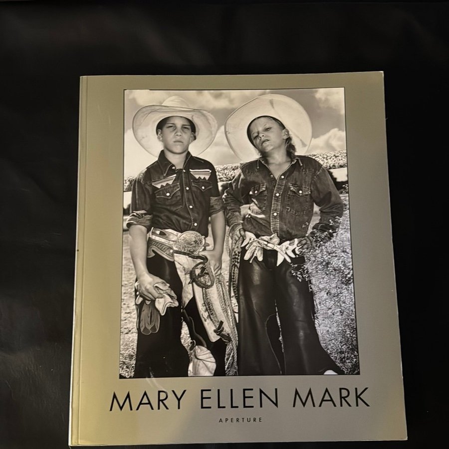 Mary Ellen Mark: American Odyssey 1963-1999 av .. | Köp på Tradera
