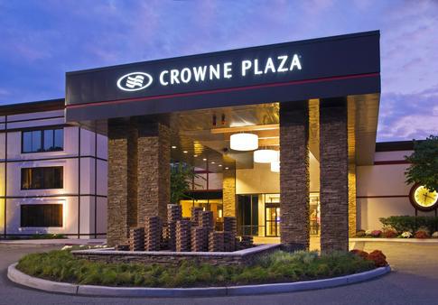 Crowne Plaza Suffern - Mahwah by IHG - ReservationDesk.com
