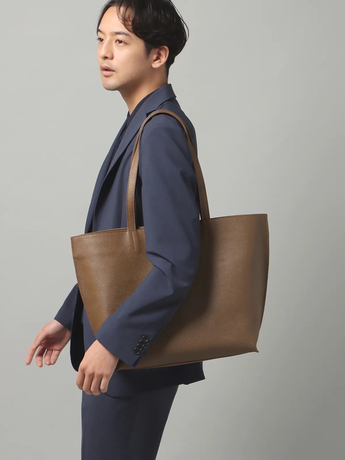 トートバッグ／SEEKER別注／カウレザー | SUIT SQUARE／UNIVERSAL