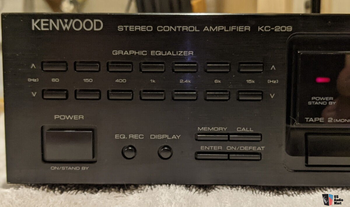 Kenwood KC-209 Stereo Preamplifier with Equalizer and Spectrum