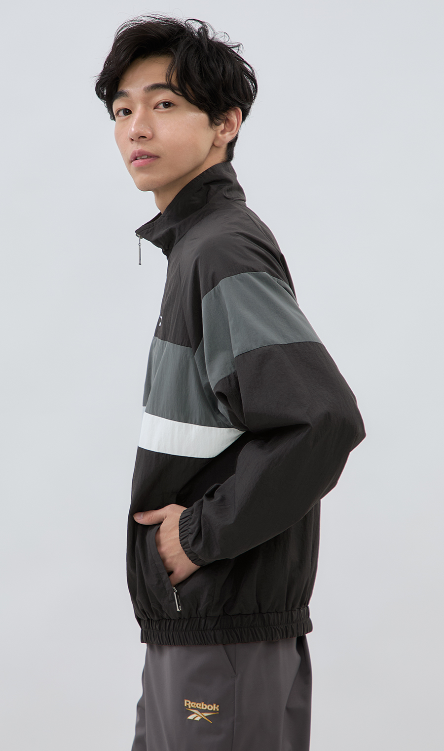 ナイロンワッシャーフルジップジャケット (X149BR-N9) | Reebok | 紳士