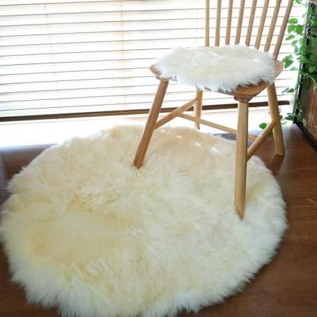 チベットラム フルスキン毛皮 1匹サイズ約60×95cm アイボリー