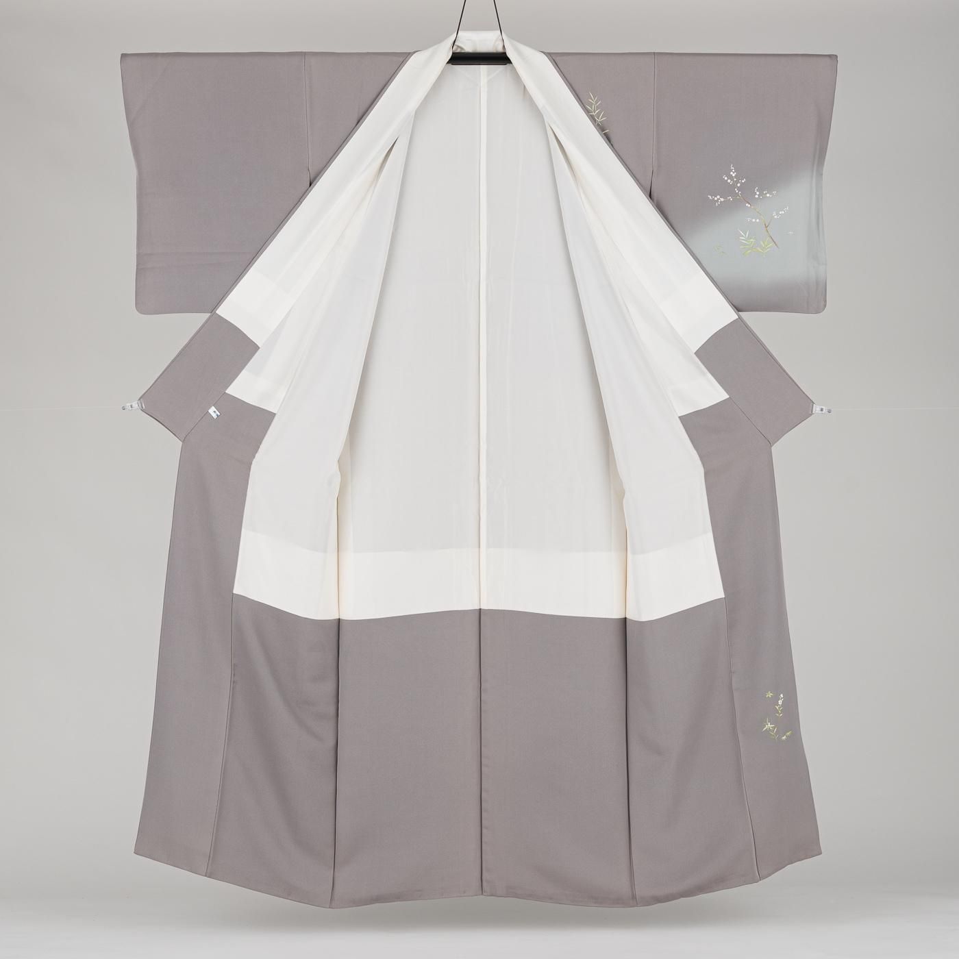 訪問着 白梅と女性 - からん::アンティーク着物・リサイクル着物の通販