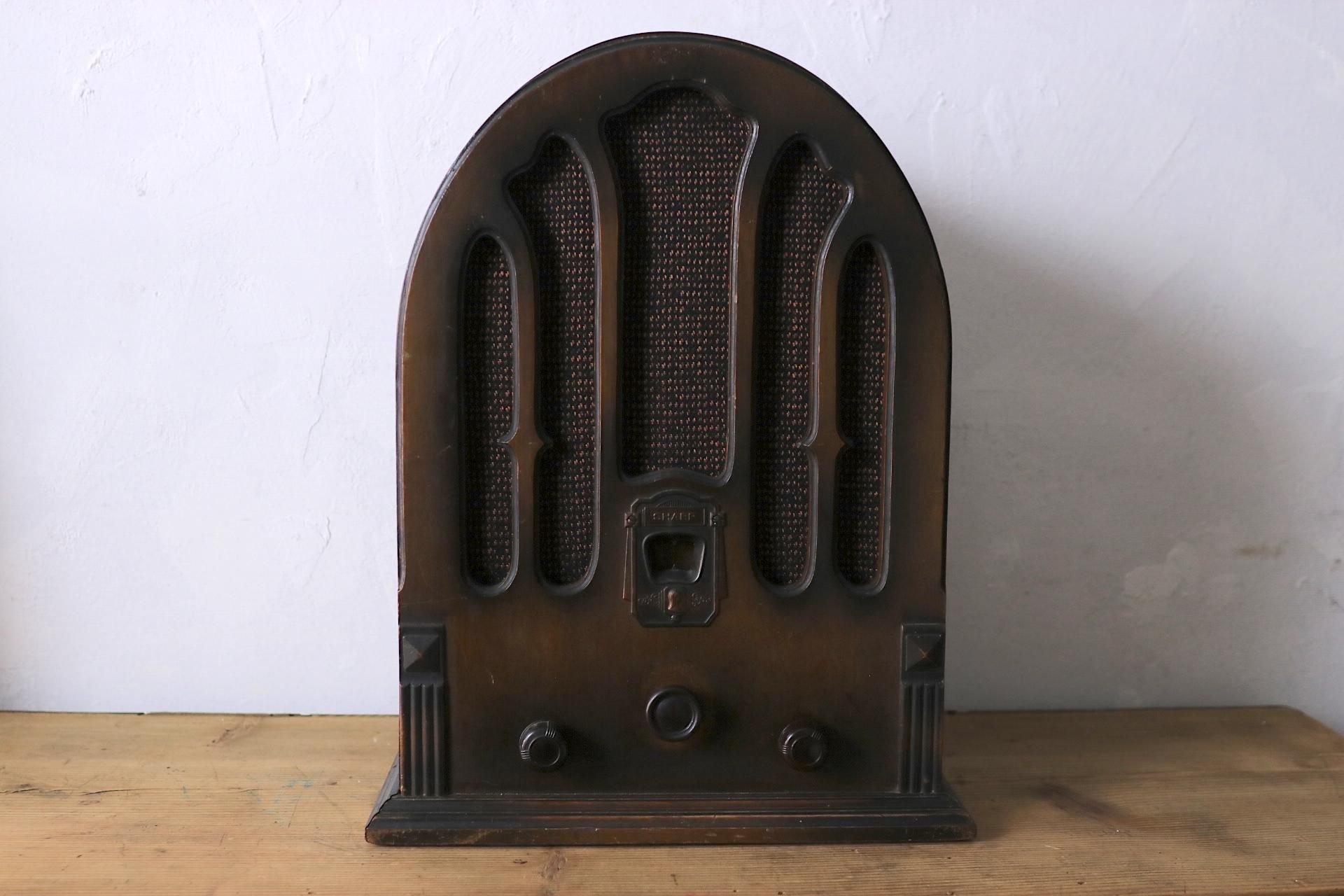 昭和レトロ“真空管ラジオ”/カセドラル型/スピーカーBluetooth/SHARP