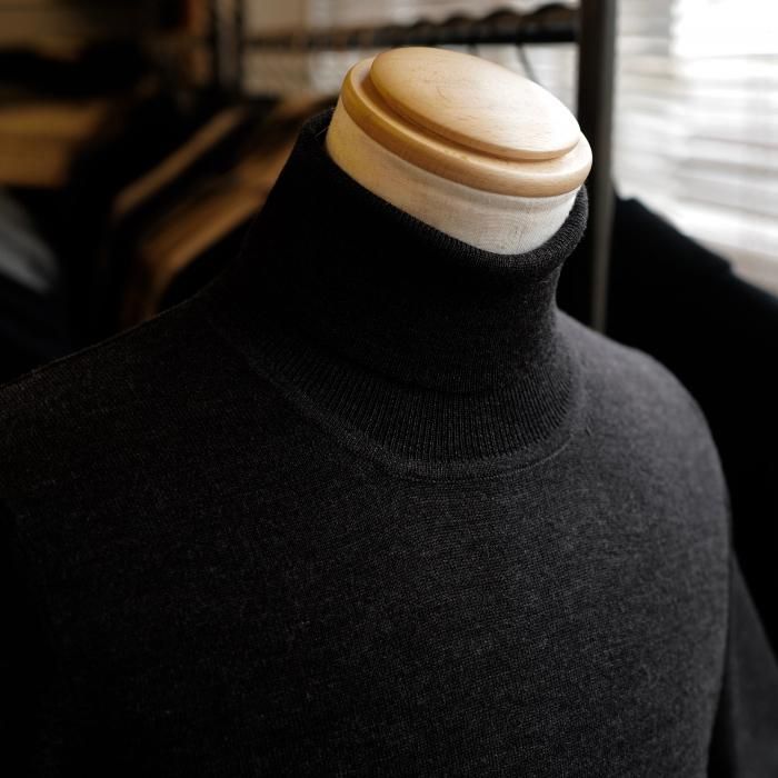 Alan Paine】「LINTON」12ゲージタートルネックニット - SUGURU SHOP