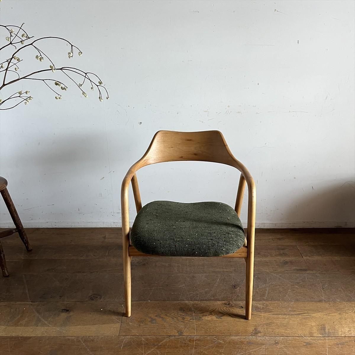 アンティーク 大正時代か昭和初期のオルガンのイス 木製 透かし彫