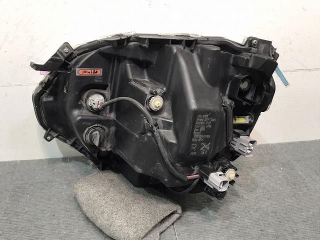 ムーヴ/キャンバス/キャンパス LA800S/LA810S 純正 右ヘッドライト