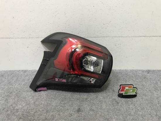 シエンタ HV 170系/NHP170G/NSP170G/NSP172G/NCP175G 純正 後期 左