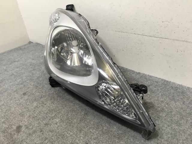 フィット GE6/GE7/GE8/GE9 純正 前期 右 ヘッドライト/ランプ キセノン