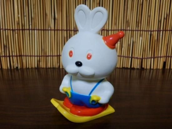 幸福相互銀行 ソフビ貯金箱 （ウサギ） - 「宝の森」昭和レトロ雑貨