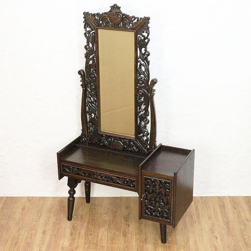 レトロな彫刻入りナラドレッサー｜幅85.5奥行35.5高さ148｜収納力抜群