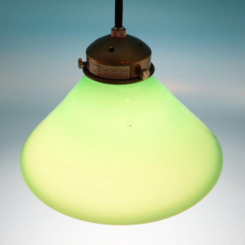 昭和レトロ 電笠 電傘 ランプシェード ガラス グリーン 緑 内乳白 照明