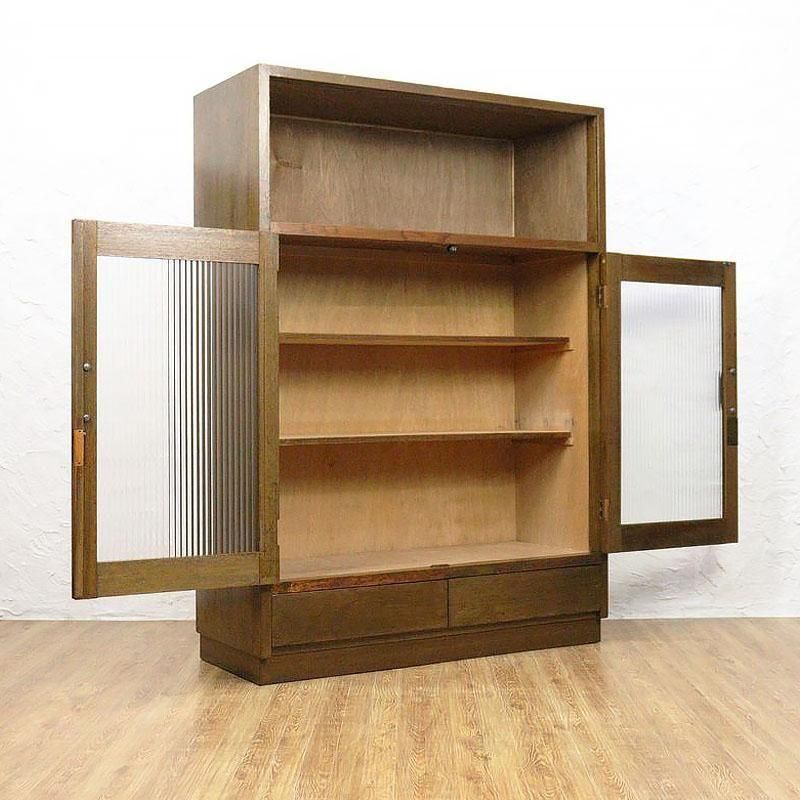 モールガラス扉の昭和レトロ本箱｜収納力と美しさを兼ね備えた