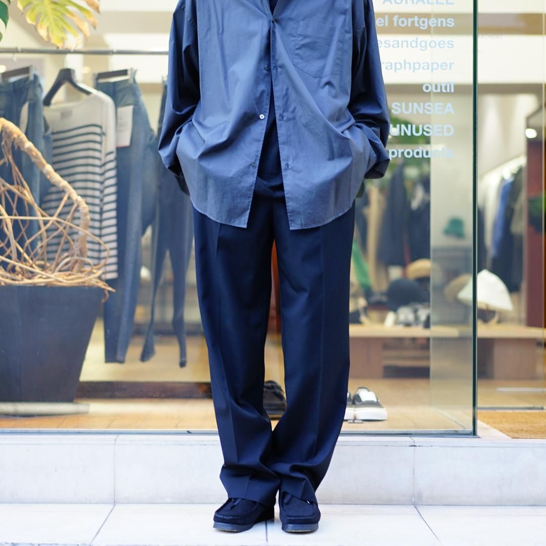 AURALEE(オーラリー)Light Wool Max Gabardine Two-Tuck Slacks