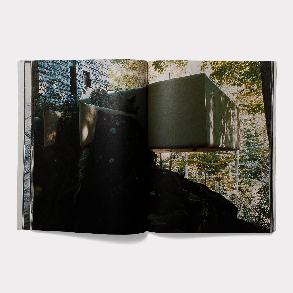 Frank Lloyd Wright: Fallingwater / Taliesin - BOOK AND SONS