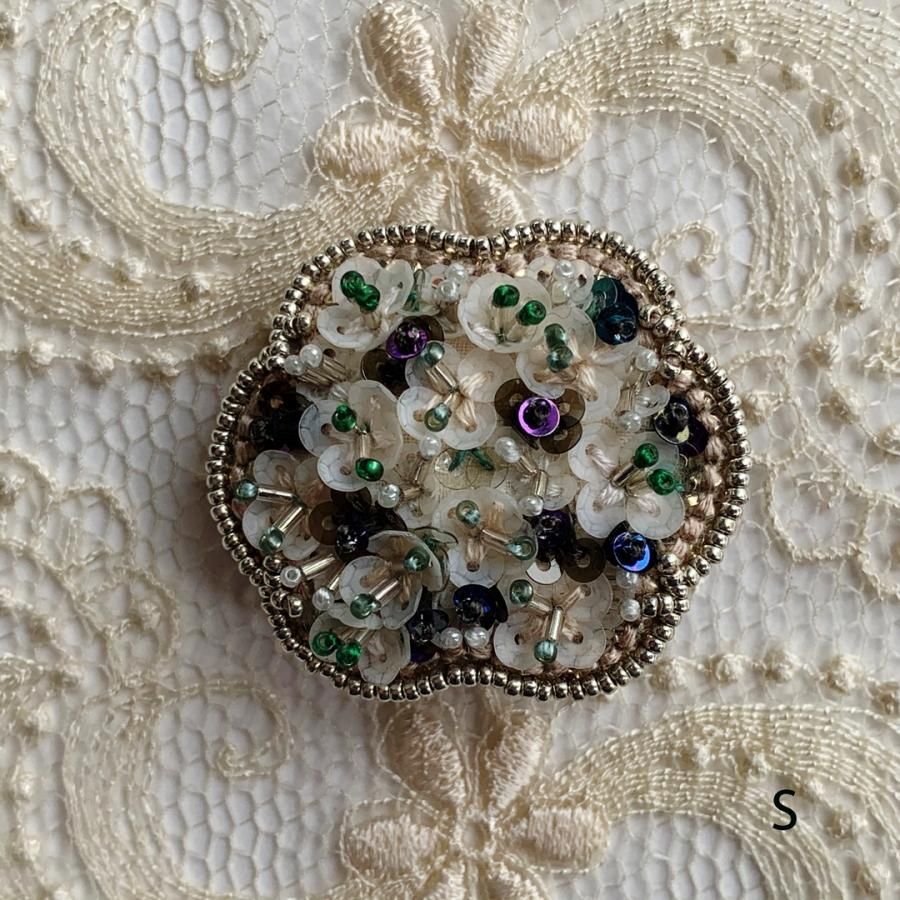 Dressing ブローチ （French・Balsamico） | tamas 本体表：スパングル