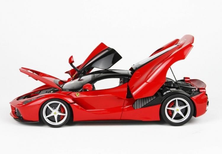 BBR 1/18 ラフェラーリ Laferrari Rosso Corsa 322 DIE CAST 開閉