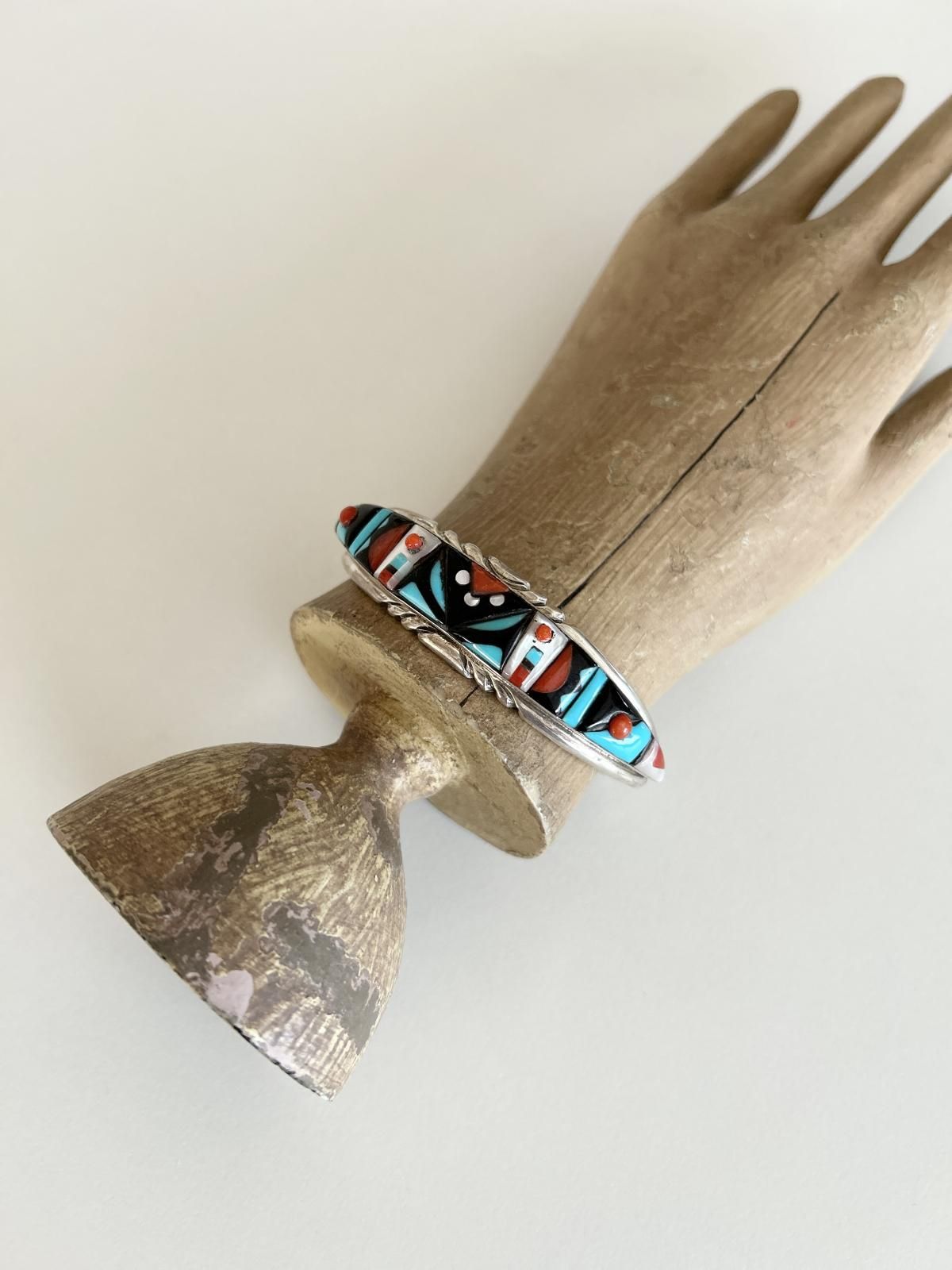 ズニ族 マルチカラーインレイバングル - インディアンジュエリー専門店