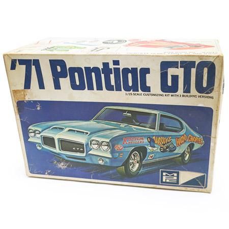 MPC社のPontiac GTO 1/25 プラモデルキットです。