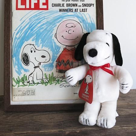 1980年代の、スヌーピー プラッシュドールです。