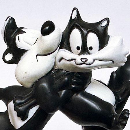 タイコ社 ルーニーテューンズの、ペペ・ル・ピュ & ペネロッピー PVC