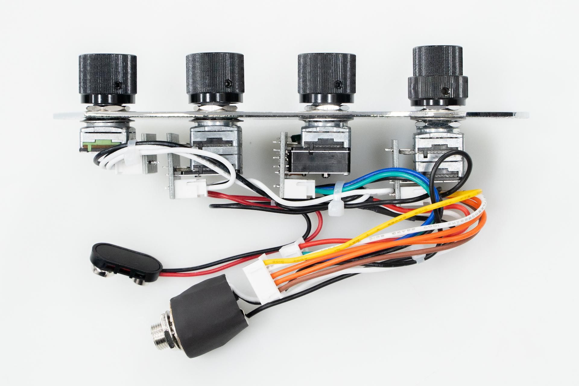 new】Sadowsky / BASS PREAMP SAC ELE ONBOARD BP4K【横浜店】 - Geek