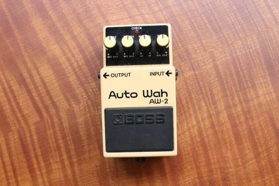 BOSS AW-2 Auto Wah - Geek IN Box