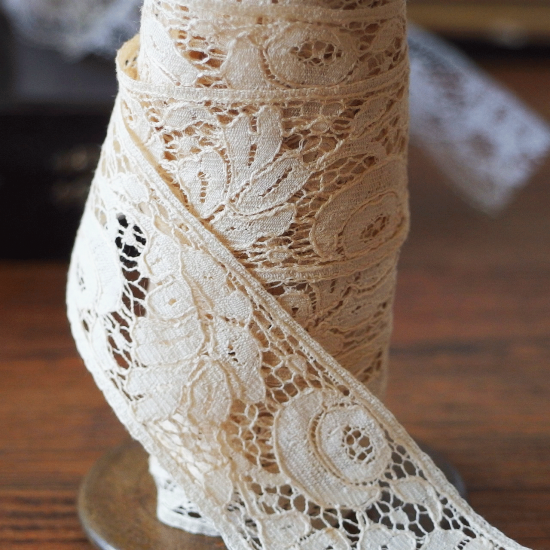 アンティークレース | ボビンレースとスプール（糸巻き）のセット（4
