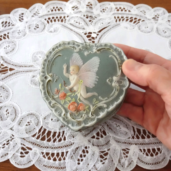 アンティーク ボンボニエール | フランス キューピッドとハート 陶器の