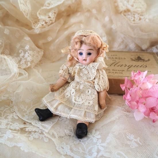 アンティーク ビスクドール | フランス SFBJ 女の子のミニョネット