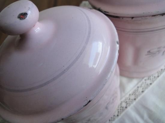 フランス ピンクのアンティークホーローキャニスター 3個セット