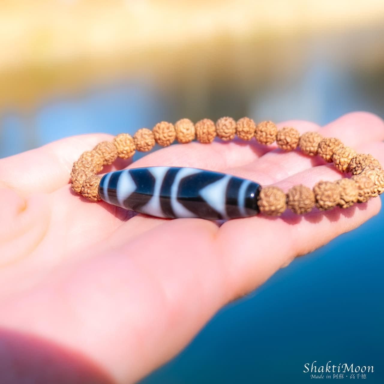 四線虎牙天珠 最強の魔除け！交通安全のお守り！至純高級天珠】お守り