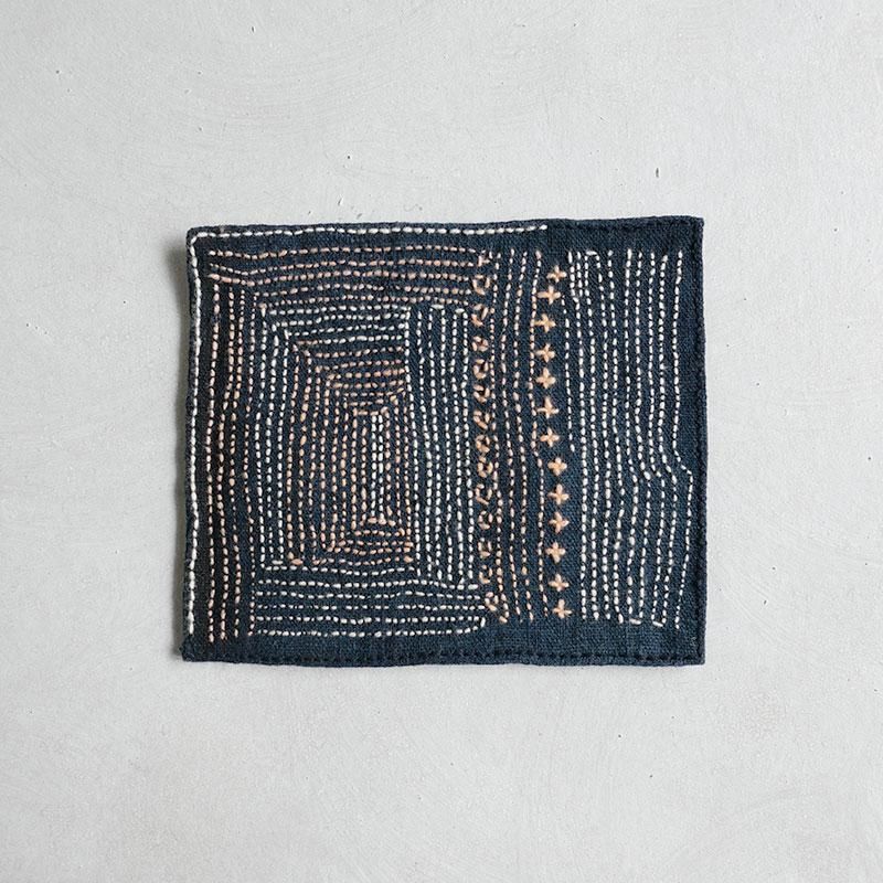 H.P.E.谷由起子 ラオスの布 レンテン族の豆敷 B18_6 - 月日荘［つきひ