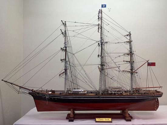 木製帆船模型 1/80カティサーク 帆付（1/80スケール・全長 1,083mm