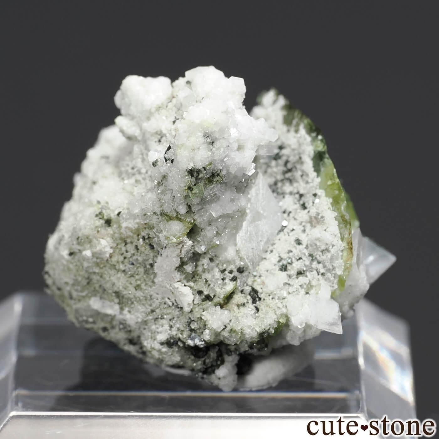 オーストリア Teufelsmuhle産 スフェーン（チタナイト）の原石 No.1