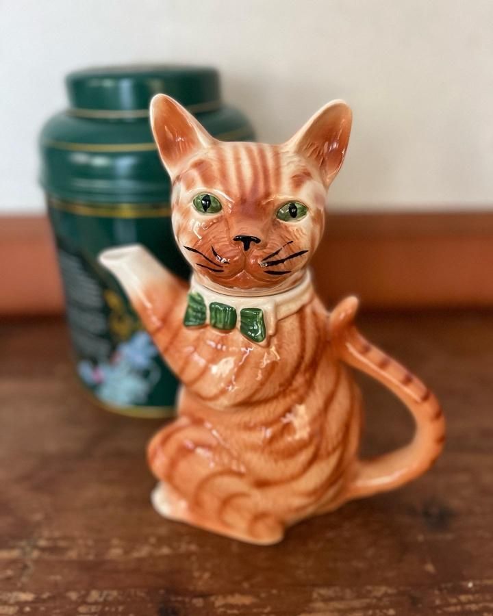 猫の型のティーポットTony Wood - アンティークとテディベアの店