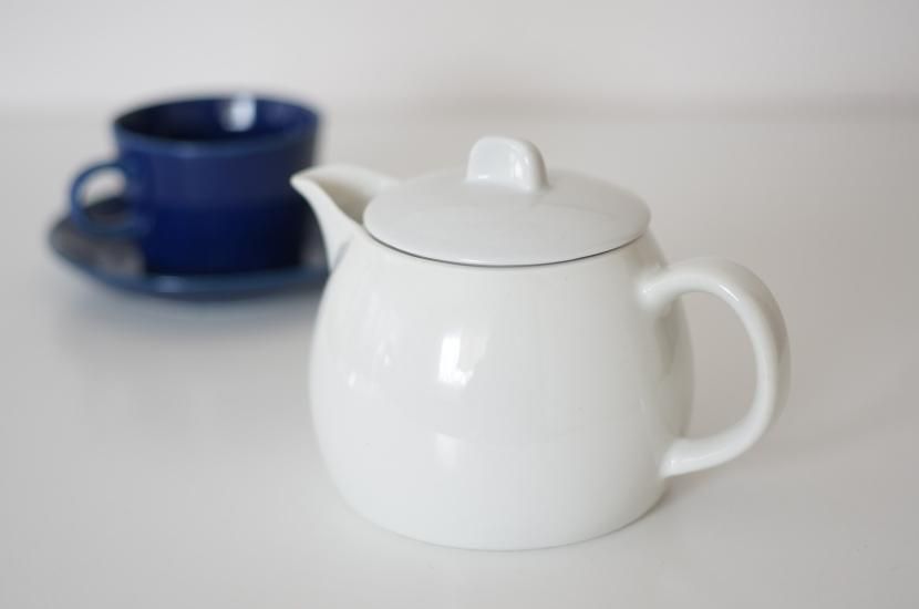 Arabia [ KF-1 ] Kaj Franck TeaPot (White) / アラビア [ KF-1 ] カイ